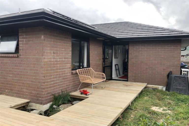 Photo of property in 56 Sunstone Crescent, Brown Owl, Upper Hutt, 5018