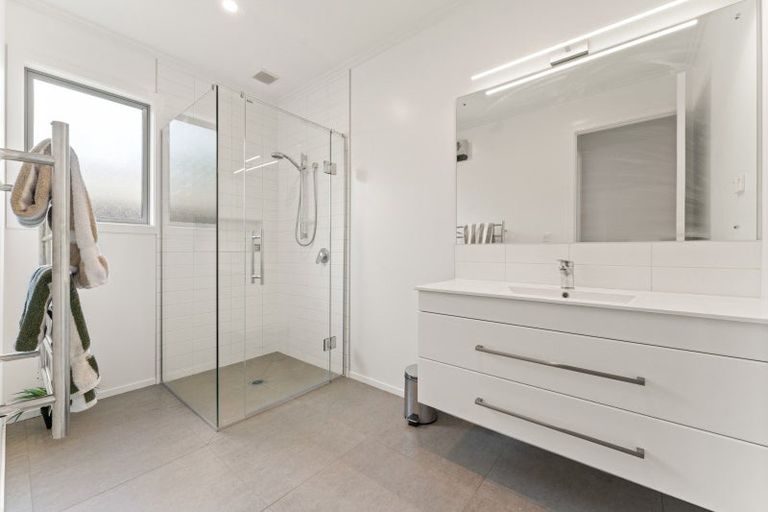 Photo of property in 17 Thornly Park Avenue, Mosgiel, 9024