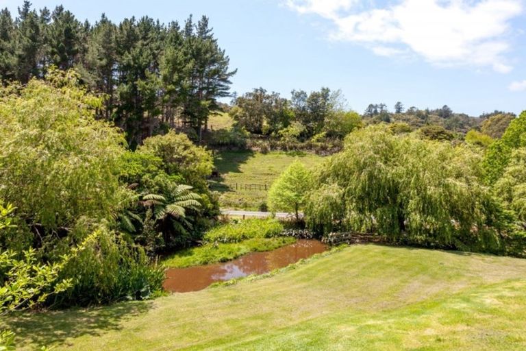Photo of property in 2790 Long Bay Road, Coromandel, 3581