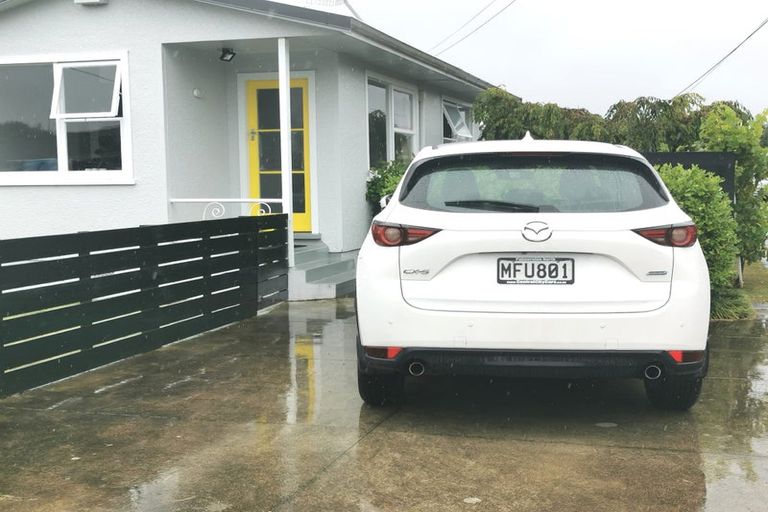 Photo of property in 1/1302 Caroline Road, Mayfair, Hastings, 4122