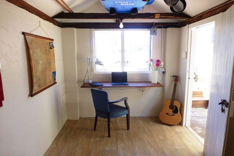 Photo of property in 6 Nelson Avenue, Northcote Point, Auckland, 0627