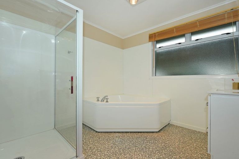 Photo of property in 160 Katherine Mansfield Drive, Whitemans Valley, Upper Hutt, 5371