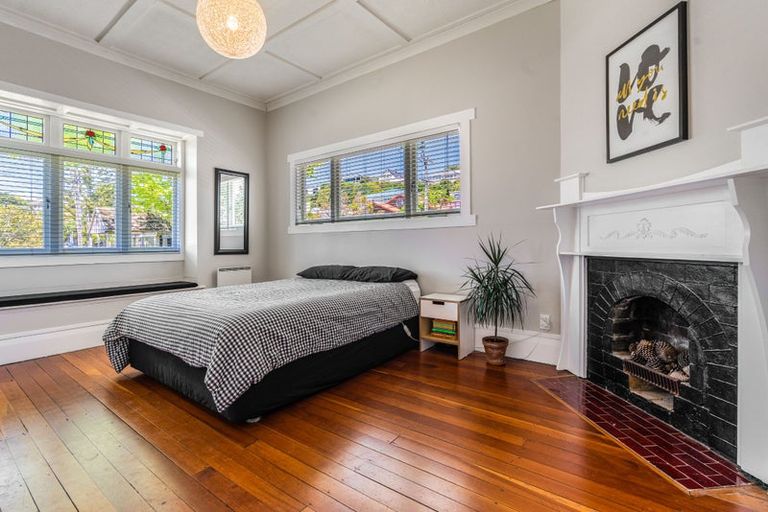 Photo of property in 1/2 Tennyson Street, Northcote Point, Auckland, 0627