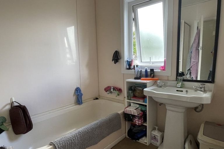 Photo of property in 118a Wellington Street, Howick, Auckland, 2014