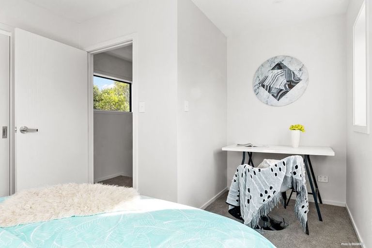 Photo of property in 6/1 Kaponga Crescent, New Lynn, Auckland, 0600