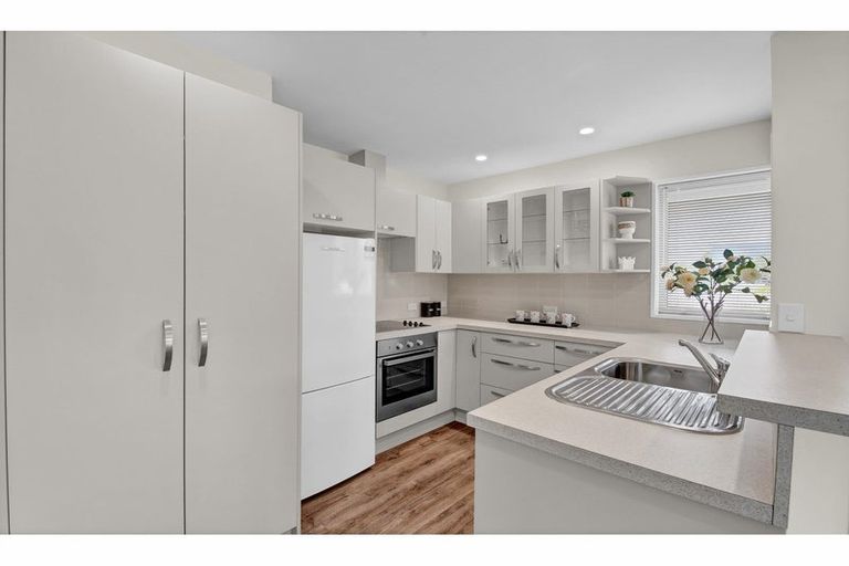 Photo of property in 1/36 Tuckers Road, Redwood, Christchurch, 8051