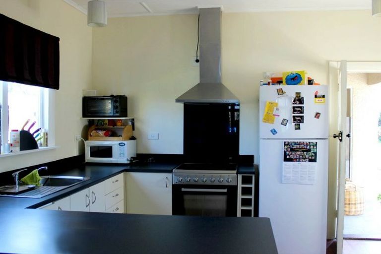 Photo of property in 292 High Street South, Carterton, 5713