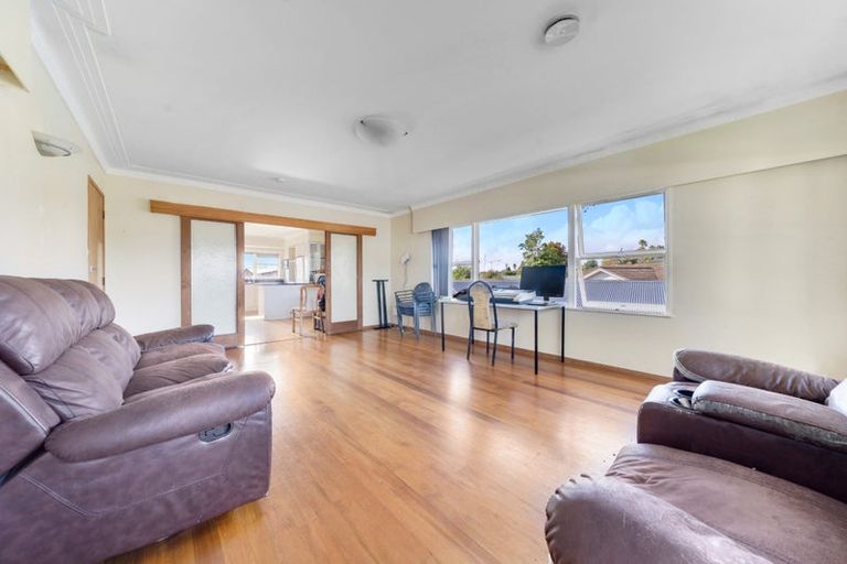 Photo of property in 30 Ingram Street, Papakura, 2110
