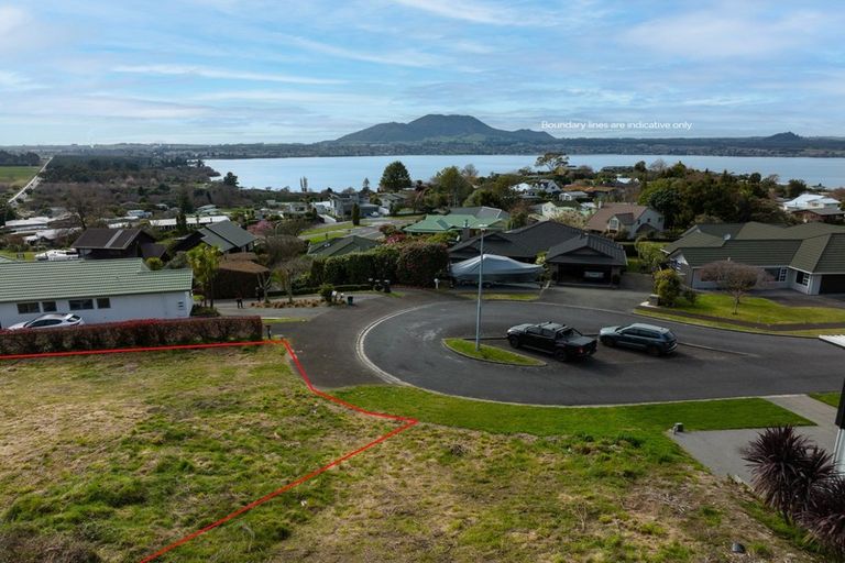 Photo of property in 6 Krissell Place, Acacia Bay, Taupo, 3330