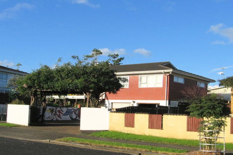 Photo of property in 38 Dillon Crescent, Clover Park, Auckland, 2019