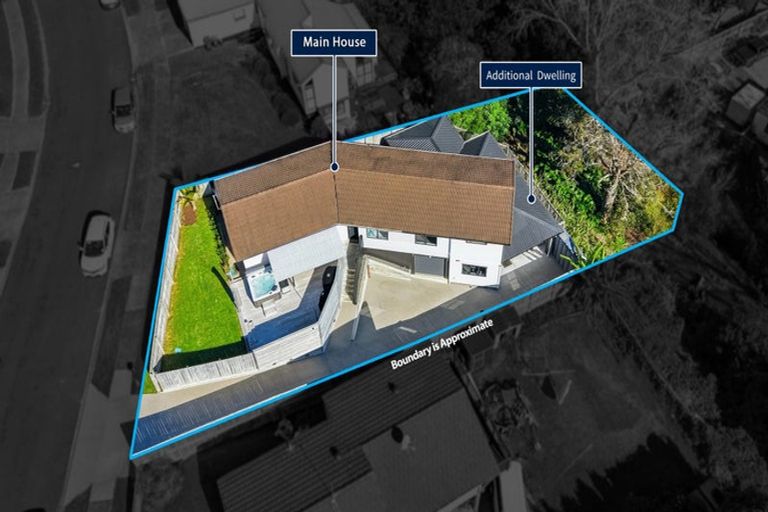 Photo of property in 64 Robbies Road, Shelly Park, Auckland, 2014
