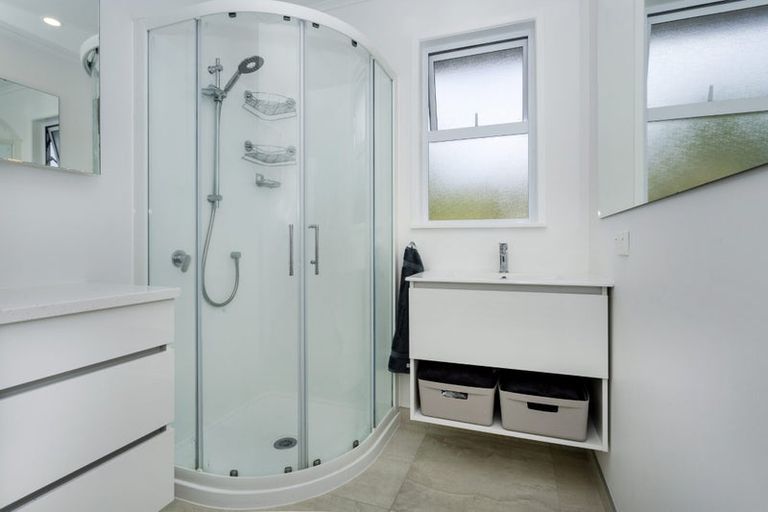 Photo of property in 121 Moore Street, Hillcrest, Auckland, 0627