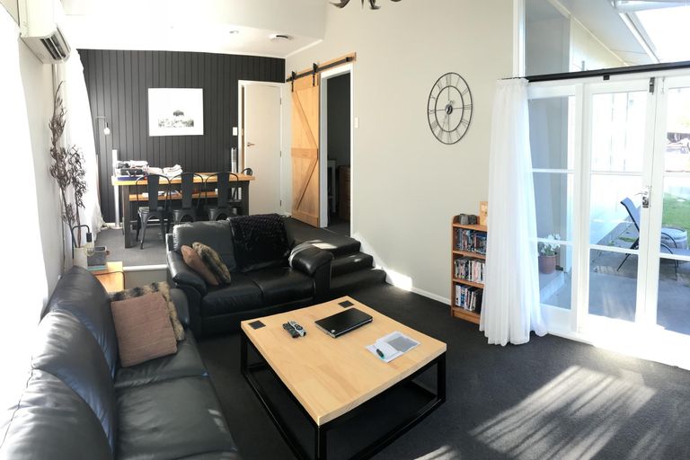 Photo of property in 20 Apollo Parade, Milson, Palmerston North, 4414