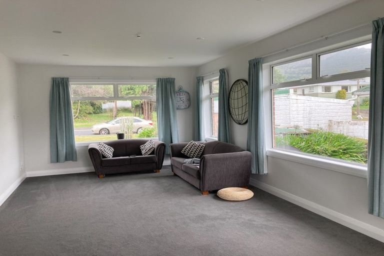 Photo of property in 28 Hugh Street, Sawyers Bay, Port Chalmers, 9023