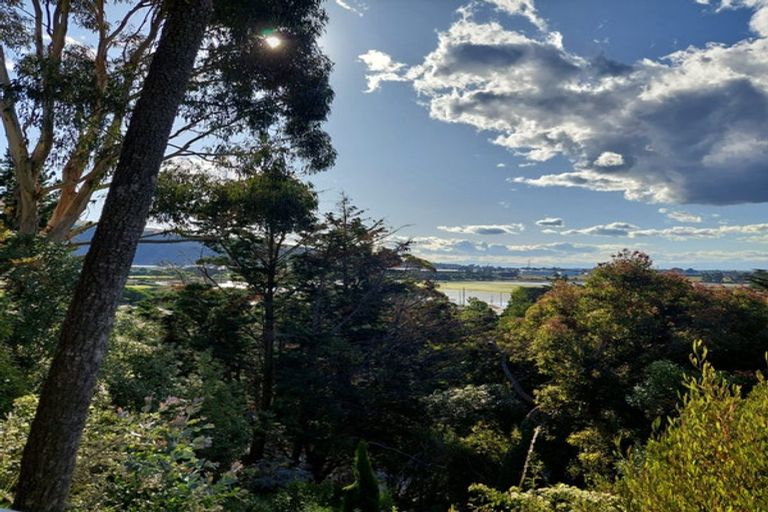 Photo of property in 300 Bridle Path Road, Ferrymead, Christchurch, 8022