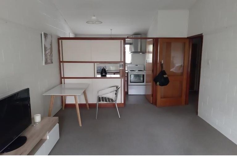 Photo of property in 142 Waimairi Road, Ilam, Christchurch, 8041