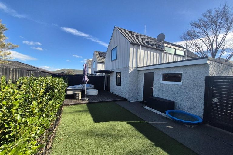 Photo of property in 1/99a Mandeville Street, Riccarton, Christchurch, 8011