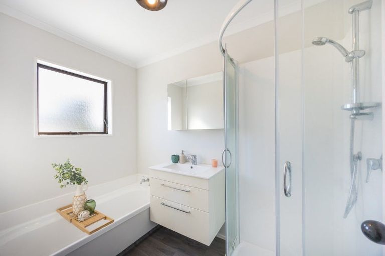 Photo of property in 5a Newton Place, Westbrook, Palmerston North, 4412