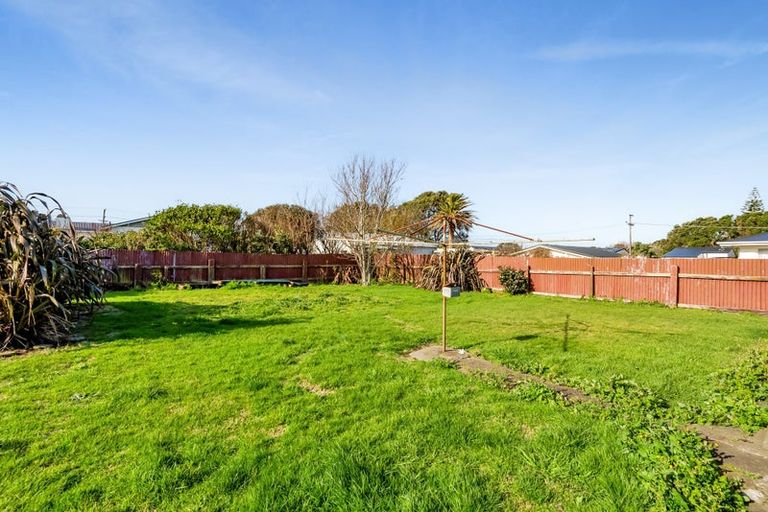 Photo of property in 139 Tasman Street, Opunake, 4616