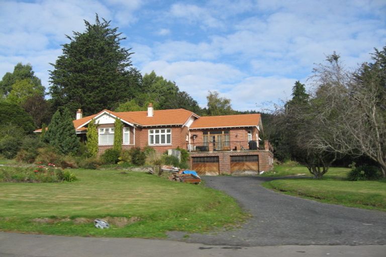 Photo of property in 174 Gladstone Road North, Mosgiel, 9024