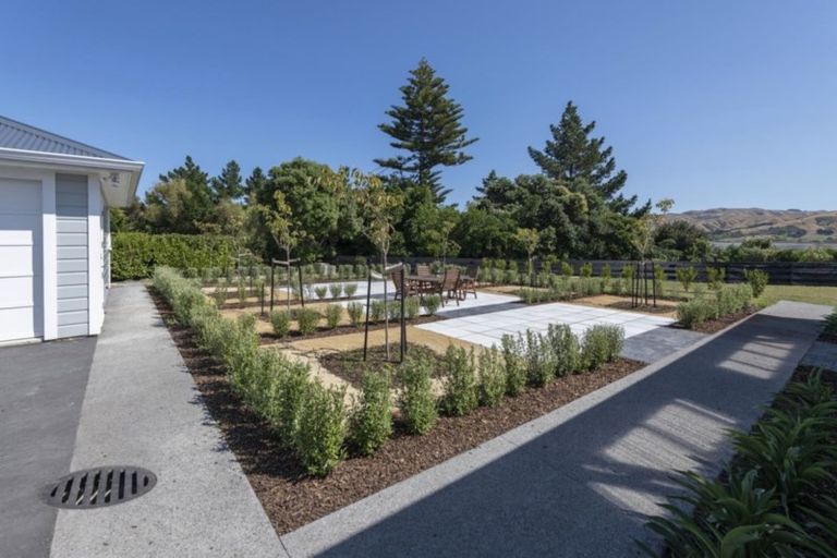 Photo of property in 450 Paremata Road, Pauatahanui, Porirua, 5381