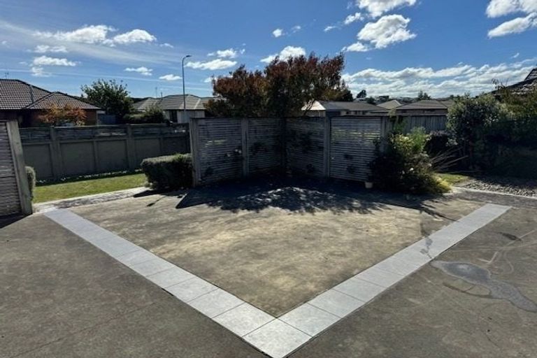Photo of property in 102 Rhodes Drive, Kelvin Grove, Palmerston North, 4414