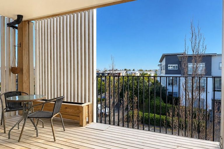 Photo of property in 10/165 Hobsonville Point Road, Hobsonville, Auckland, 0616