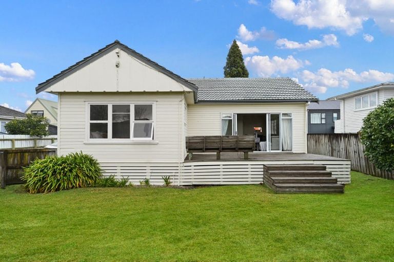 Photo of property in 41 Lake Crescent, Hamilton Lake, Hamilton, 3204