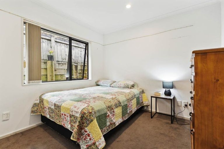 Photo of property in 18a Christmas Road, Manurewa, Auckland, 2102