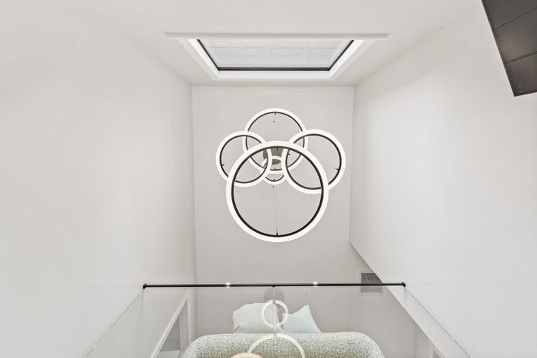 Photo of property in 7 Halcyon Bay Lane, Wainui, 0992