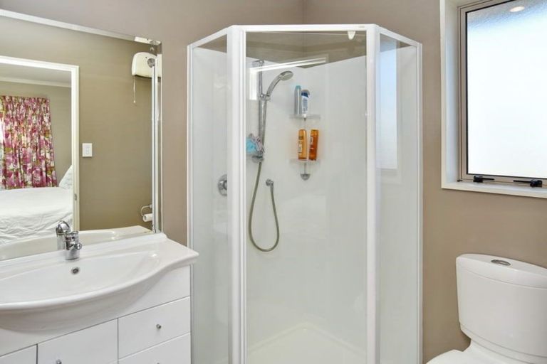 Photo of property in 40 Richill Street, Belfast, Christchurch, 8051