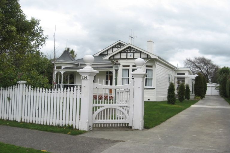 Photo of property in 124 Cook Street, West End, Palmerston North, 4410