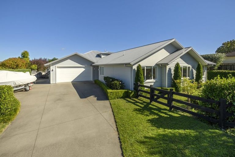 Photo of property in 84a Margaret Drive, Omokoroa, 3114
