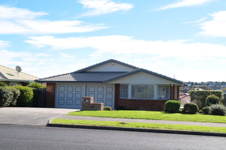 Photo of property in 3/15 Summermist Drive, Northpark, Auckland, 2013