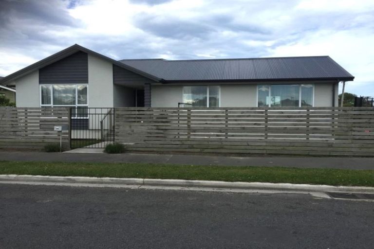 Photo of property in 89 Sinclair Street, New Brighton, Christchurch, 8083