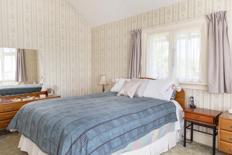 Photo of property in 70 Wharfe Street, South Hill, Oamaru, 9400