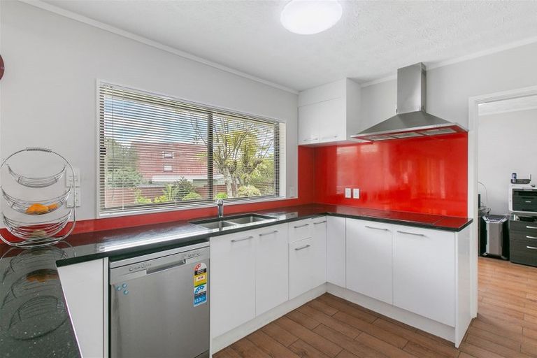 Photo of property in 295 Bucklands Beach Road, Bucklands Beach, Auckland, 2012