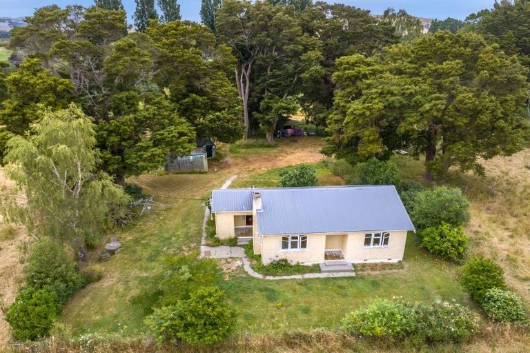 Photo of property in 77 Taumata Island Road, Taumata Island, Carterton, 5792