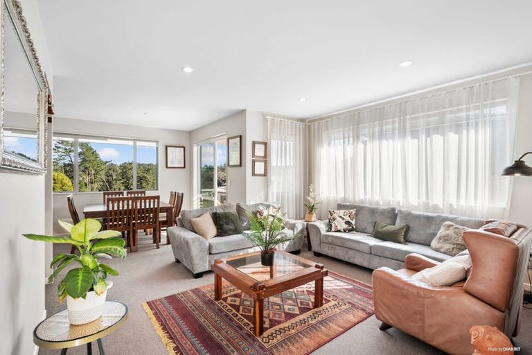 Photo of property in 2 Treetops Way, Bayview, Auckland, 0629