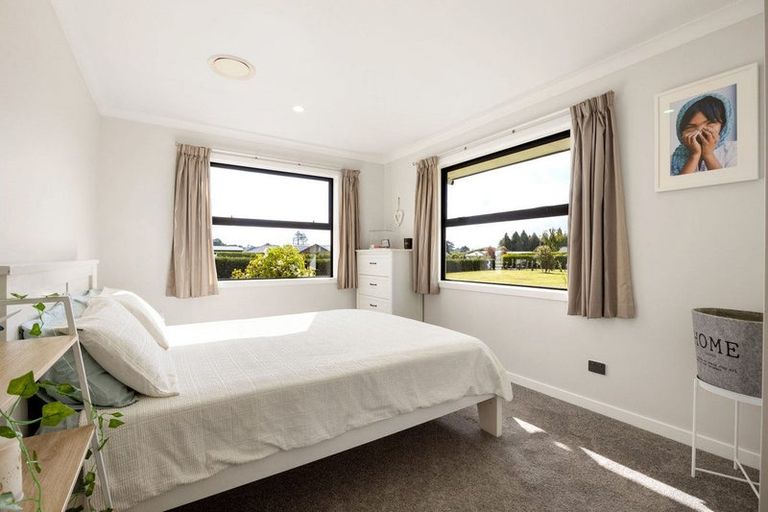 Photo of property in 11 South Oaks Close, Pukemoremore, Cambridge, 3493