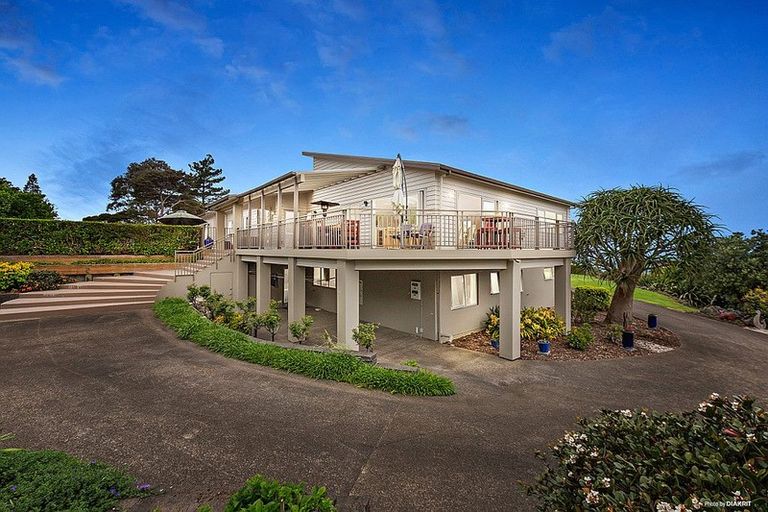 Photo of property in 170 Wade River Road, Wade Heads, Whangaparaoa, 0932