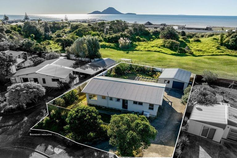 Photo of property in 16 Alpha Avenue, Coastlands, Whakatane, 3120