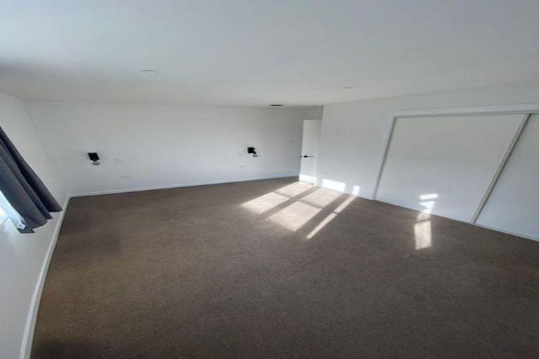 Photo of property in 20 Oakland Street, Northcote, Christchurch, 8052