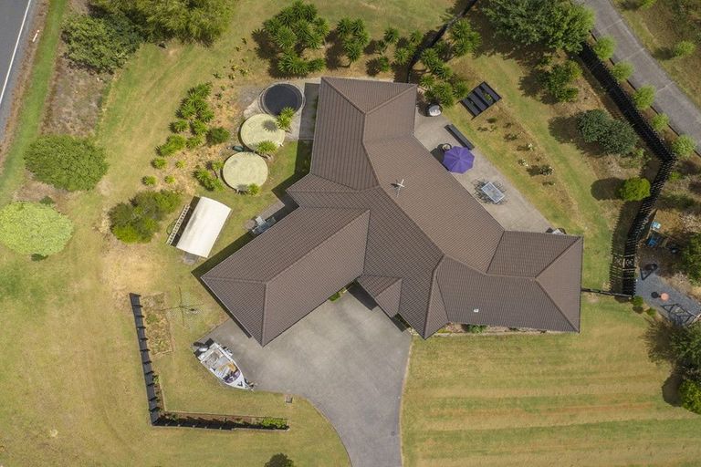 Photo of property in 52 Puhoi Road, Puhoi, Warkworth, 0994