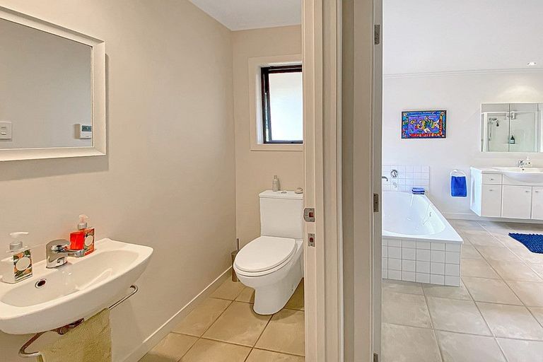 Photo of property in 21 Edkins Road, Kerikeri, 0230