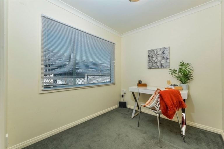 Photo of property in 153c Hobsonville Road, West Harbour, Auckland, 0618