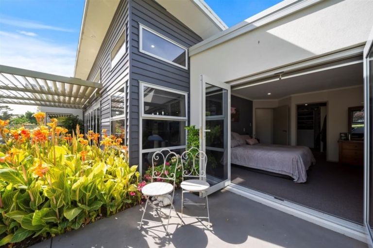 Photo of property in 39 Gladstone Street, Hawera, 4610