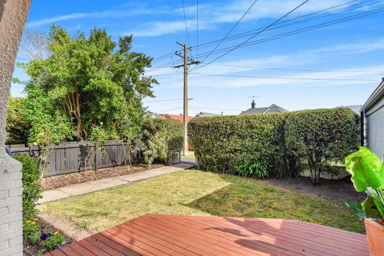 Photo of property in 43 Hargest Crescent, Saint Kilda, Dunedin, 9012