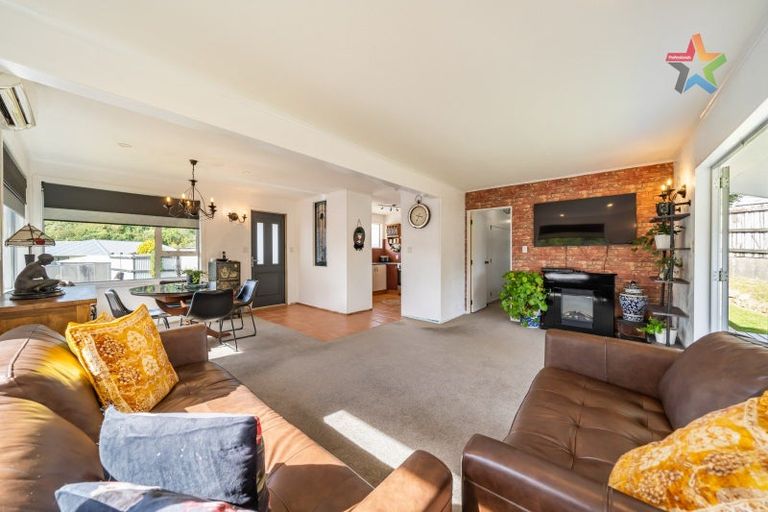 Photo of property in 22 Invercargill Drive, Kelson, Lower Hutt, 5010