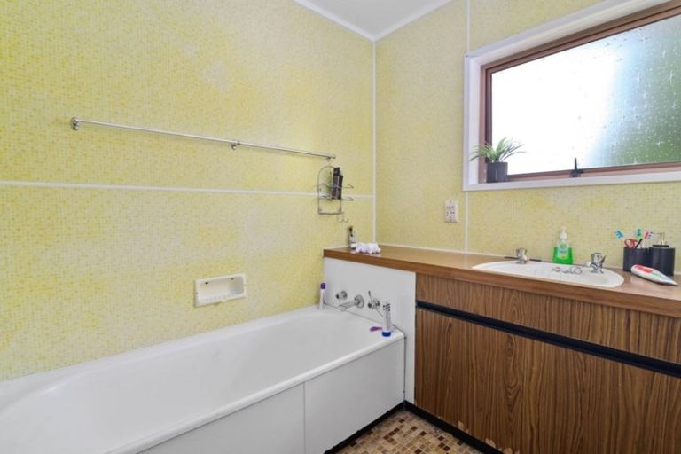 Photo of property in 106 Grand Vue Road, Kawaha Point, Rotorua, 3010